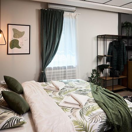Brent Collection - Apartments In City Center Novi Sad Buitenkant foto