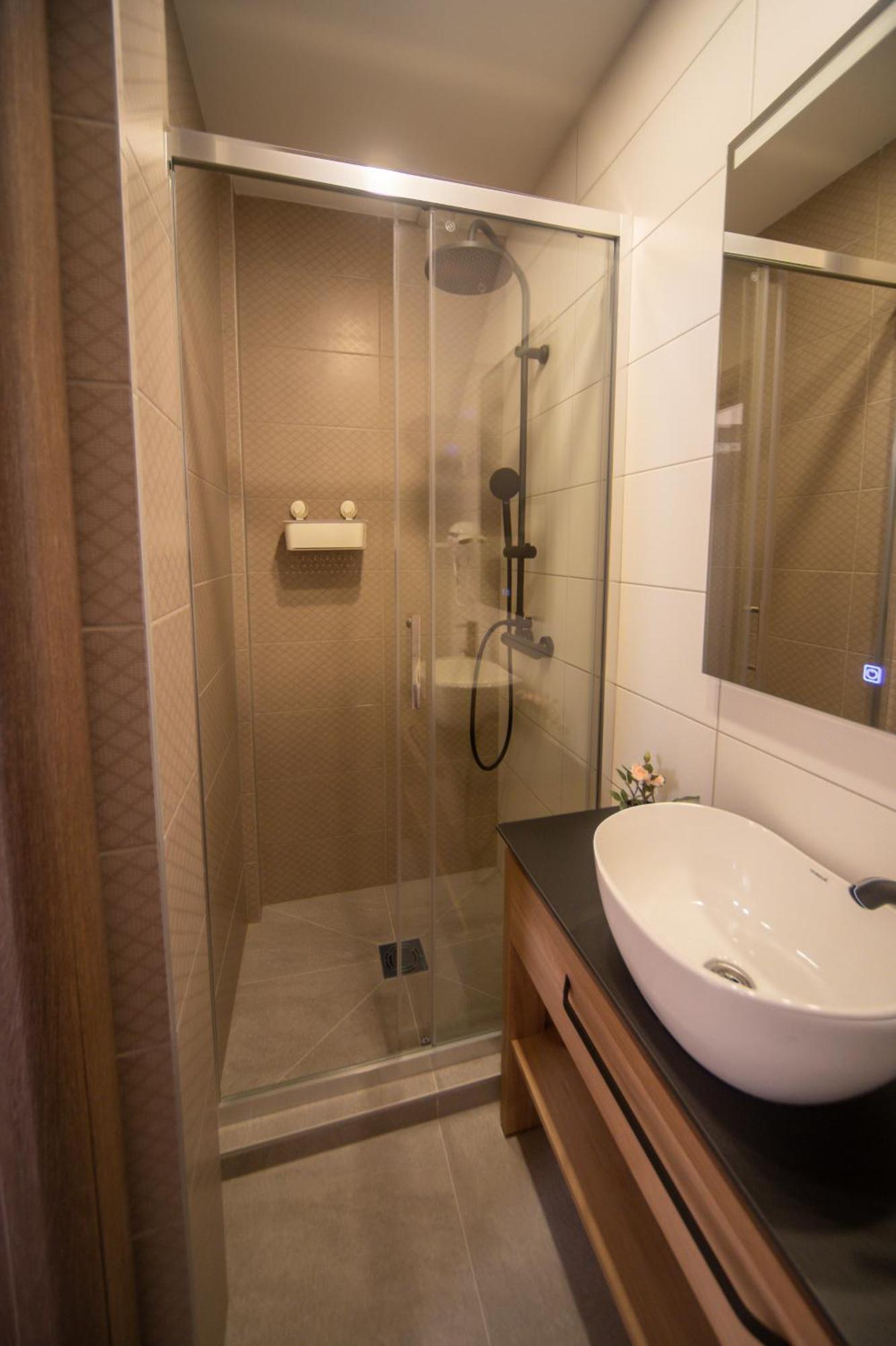 Brent Collection - Apartments In City Center Novi Sad Buitenkant foto