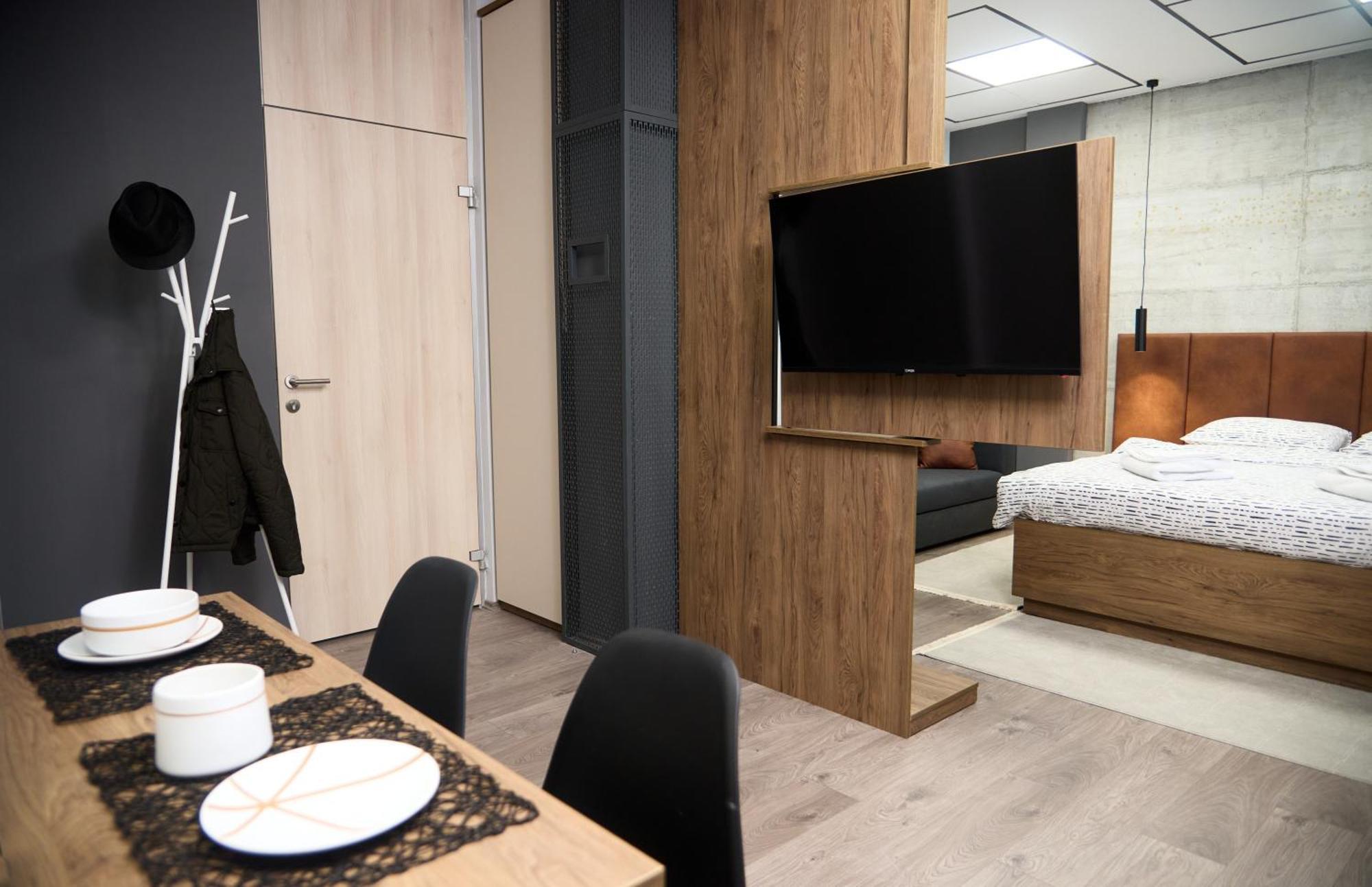 Brent Collection - Apartments In City Center Novi Sad Buitenkant foto