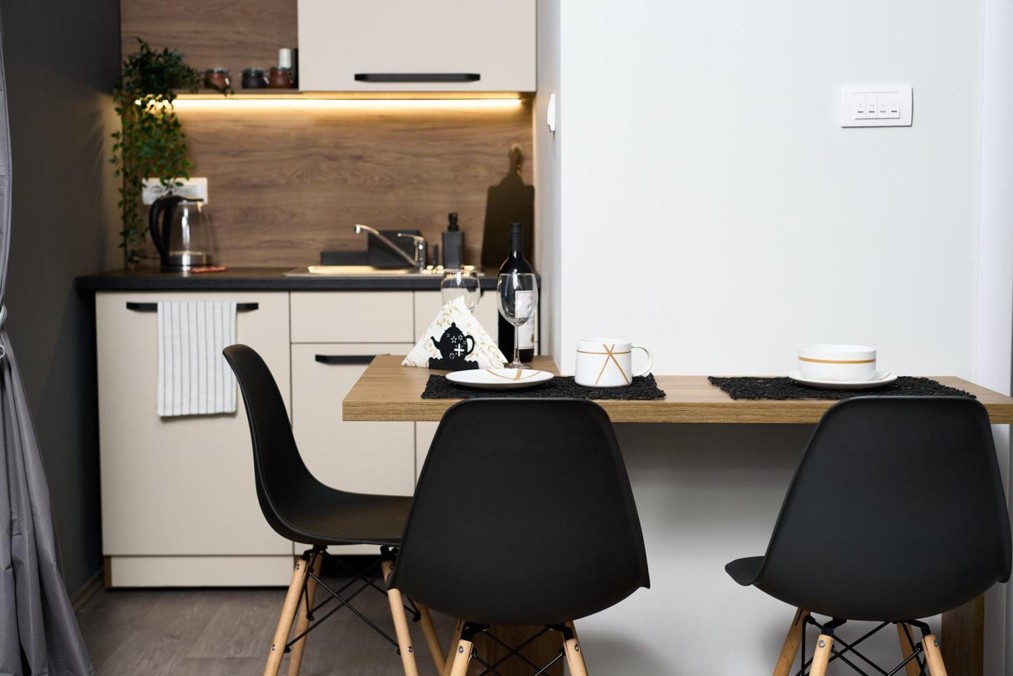 Brent Collection - Apartments In City Center Novi Sad Buitenkant foto