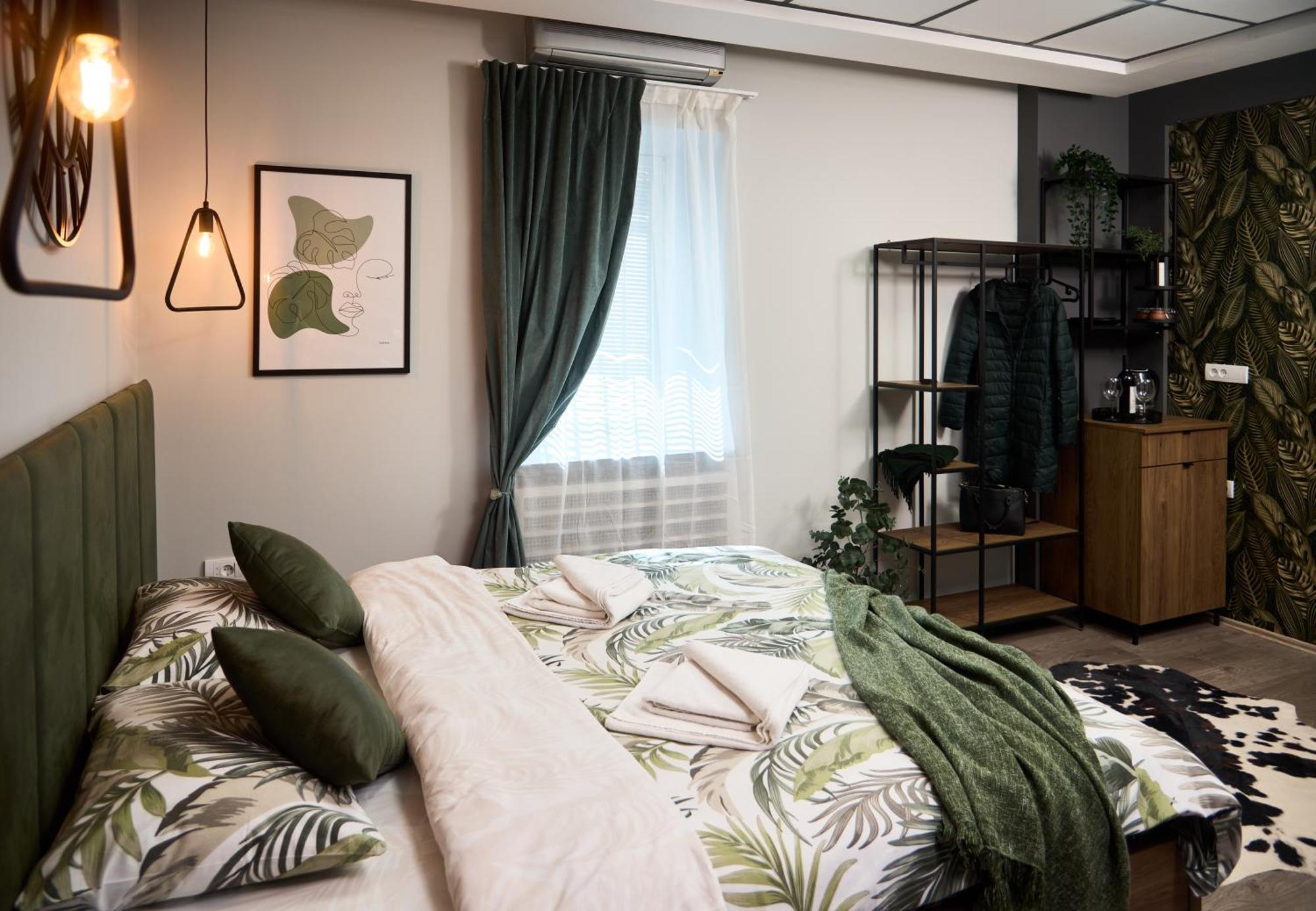 Brent Collection - Apartments In City Center Novi Sad Buitenkant foto